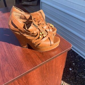 Brown Leather Wedge Sandals with Cutout Details